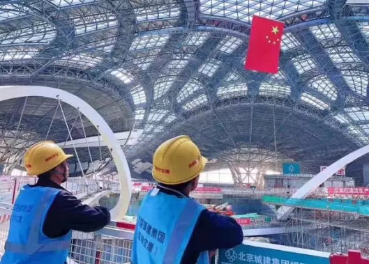 好樣的，寶鷹人！堅(jiān)守崗位慶國(guó)慶！